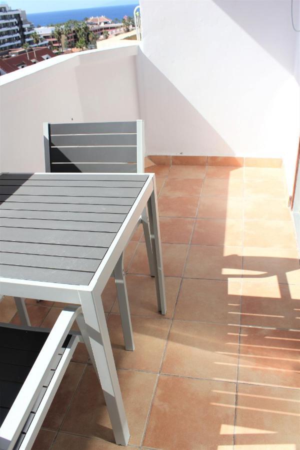 Superb Seaview Apartment In Playa De Las Americas ภายนอก รูปภาพ